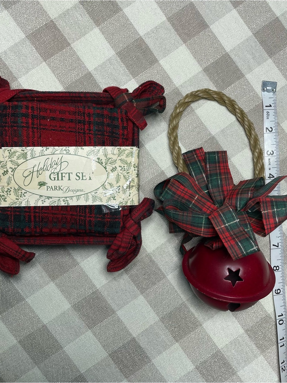 Christmas Kitchen Towel Gift Set & Rope Bell - Picture 4 of 5